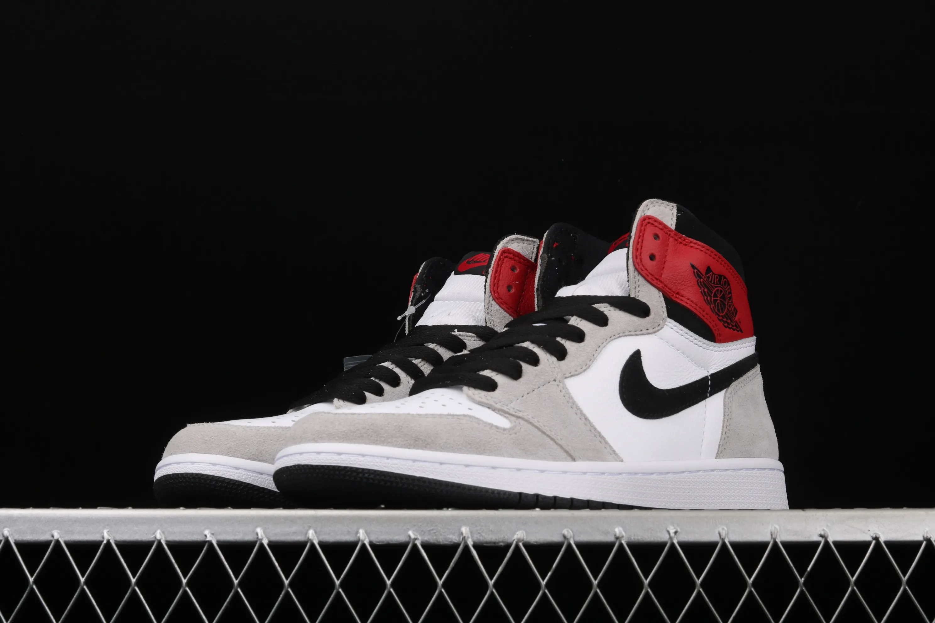 All categories Air Jordan Jordan series basketball shoes Air Jordan 1 High pure original version Air Jordan 1 Light Smoke Gray AJ1 Joe 1 light smoke gray 555088-126